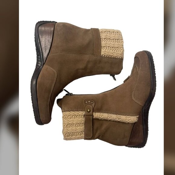 Wedge Boots M Aquatalia for Women for sale | eBay Aquatalia Leather Sweater Knit Cuff Front Zippered Wedge Boots Women\'s size 7.5
